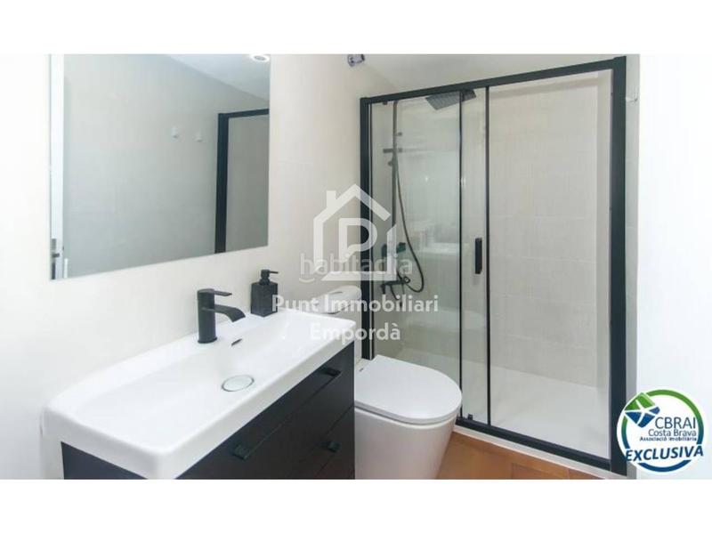 Foto bceecb6a-4786-4ff3-9aa2-a324a000bcff. Apartament amb piscina a Moxó - Sant Mori Empuriabrava
