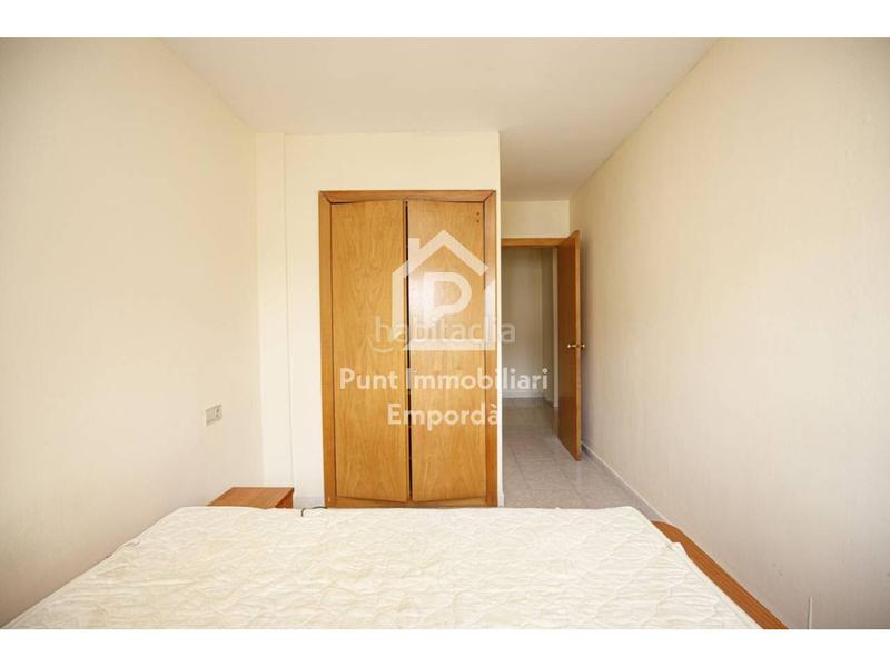 Foto 29943b70-df62-4849-9e83-8970468b9718. Piso  en venta en Creu de la Mà Figueres