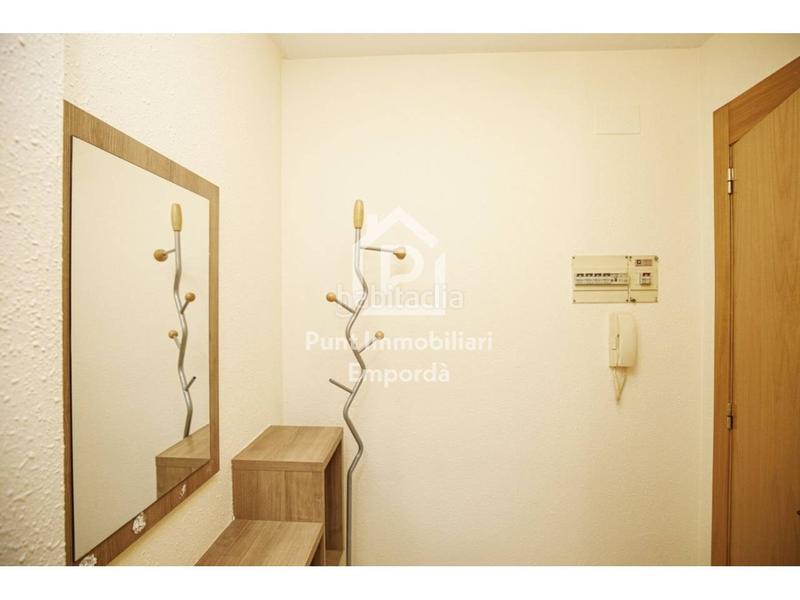 Foto f7d7c9b4-122f-487c-88ca-da78ec6ce5b4. Piso  en venta en Creu de la Mà Figueres
