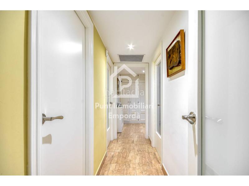 Foto 3667b000-fd95-4fcf-beb6-35068eff7587. Piso  de 177m2 situado en edificio máximo en Creu de la Mà Figueres