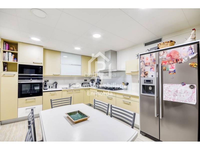 Foto 55143d03-b6ac-4de5-bf4e-03ccdc4512ed. Piso  de 177m2 situado en edificio máximo en Creu de la Mà Figueres