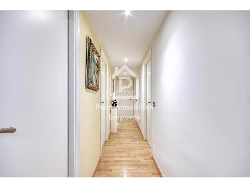 Foto 5eebde13-4f77-4e54-b107-3e10da878ee9. Piso  de 177m2 situado en edificio máximo en Creu de la Mà Figueres