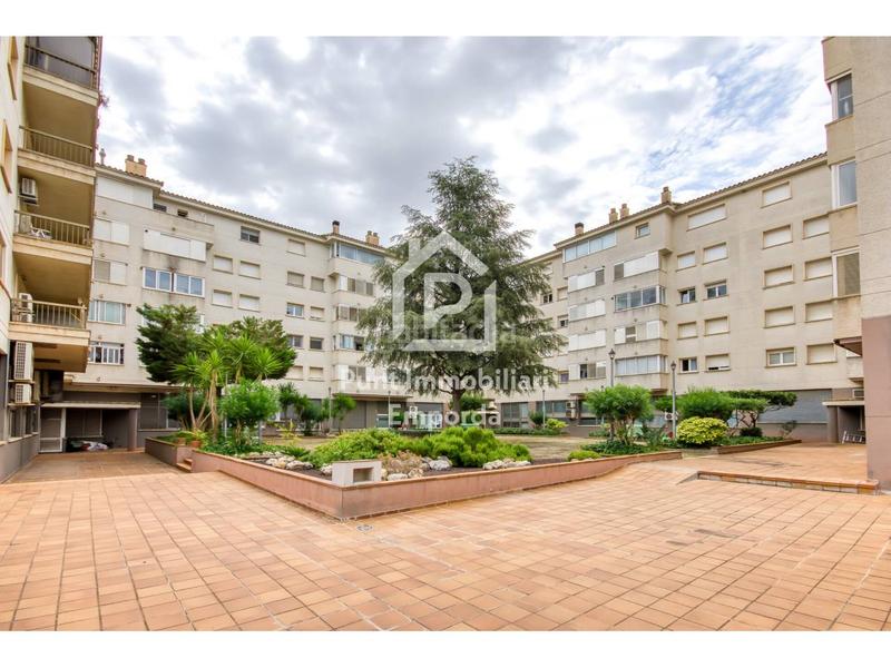 Foto a5f41fde-389c-4a98-90bc-67d77ee5dc20. Piso  de 177m2 situado en edificio máximo en Creu de la Mà Figueres