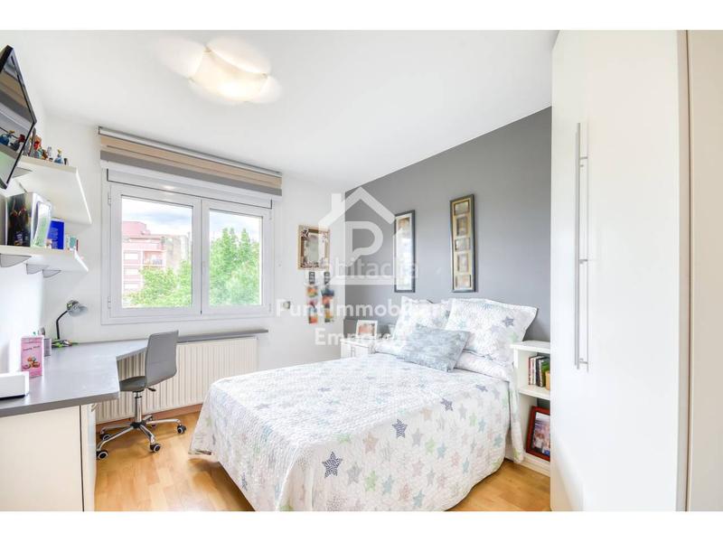 Foto dccd2448-c4d7-4235-8677-2cd59522905a. Piso  de 177m2 situado en edificio máximo en Creu de la Mà Figueres