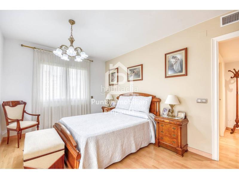 Foto fea0be94-e11d-46be-88c9-603b8cd543db. Piso  de 177m2 situado en edificio máximo en Creu de la Mà Figueres