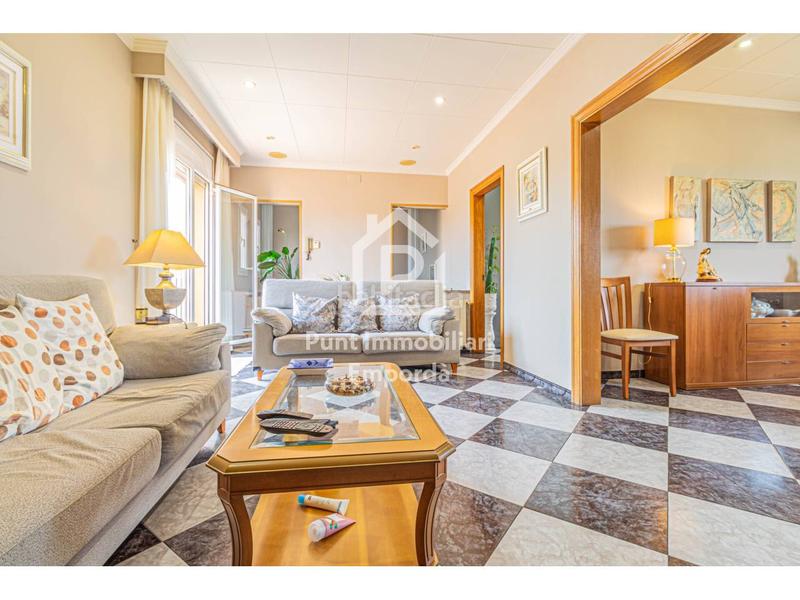 Foto 691d1092-0818-424c-b08b-363d831f4fbf. Duplex dans Eixample-Horta Capallera Figueres