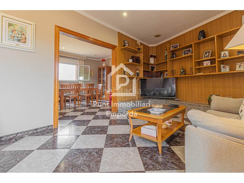 Foto beeb39bf-9596-4ce1-b68f-c05900e50639. Duplex dans Eixample-Horta Capallera Figueres