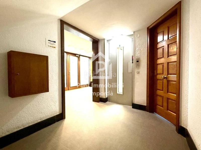 Foto 7be2f42b-b376-44dd-a8cb-0f6b771415f2. Appartement avec parking dans Centre Figueres