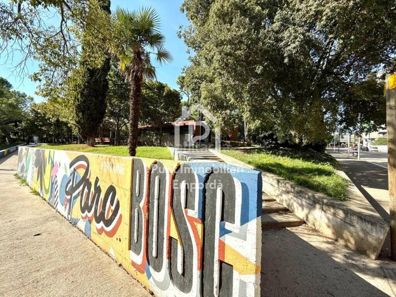 Foto c8f76258-0710-4970-8f2e-82c9f9b3ceb6. Appartement avec parking dans Centre Figueres