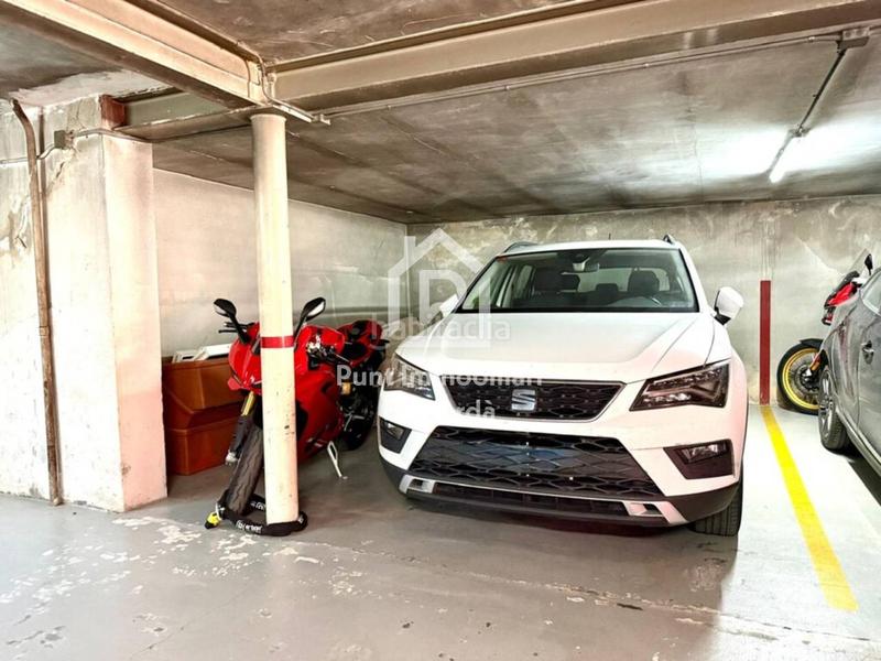 Foto d466119f-3a8b-40e3-8295-7a72acb2841f. Appartement avec parking dans Centre Figueres