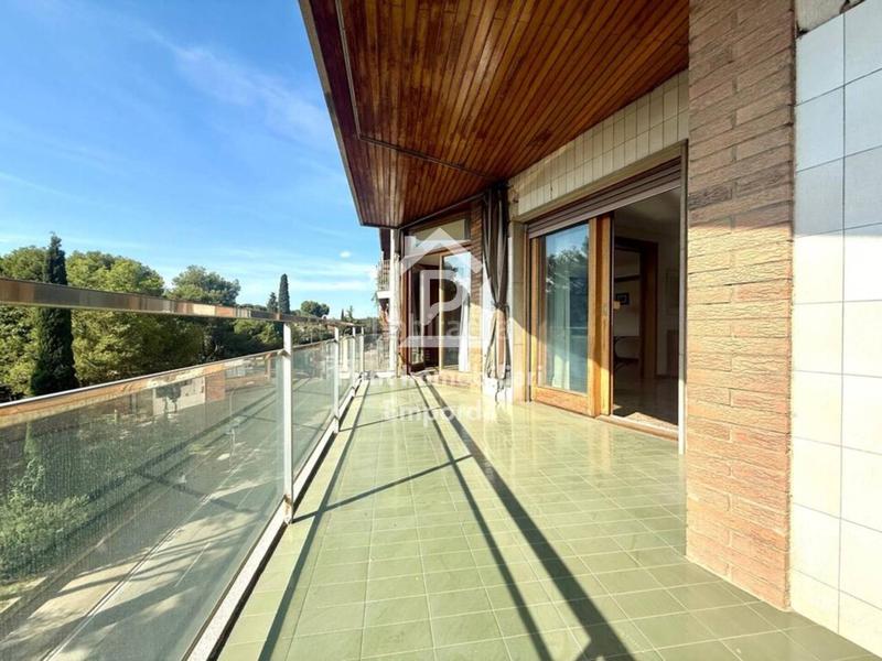 Foto db6ba304-3411-469e-ad7c-a213f91b423d. Appartement avec parking dans Centre Figueres