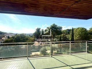 Etagenwohnung in Salvador Dalí i Domènech