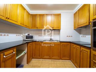 Pis  Castillo. Pis en venta en centre