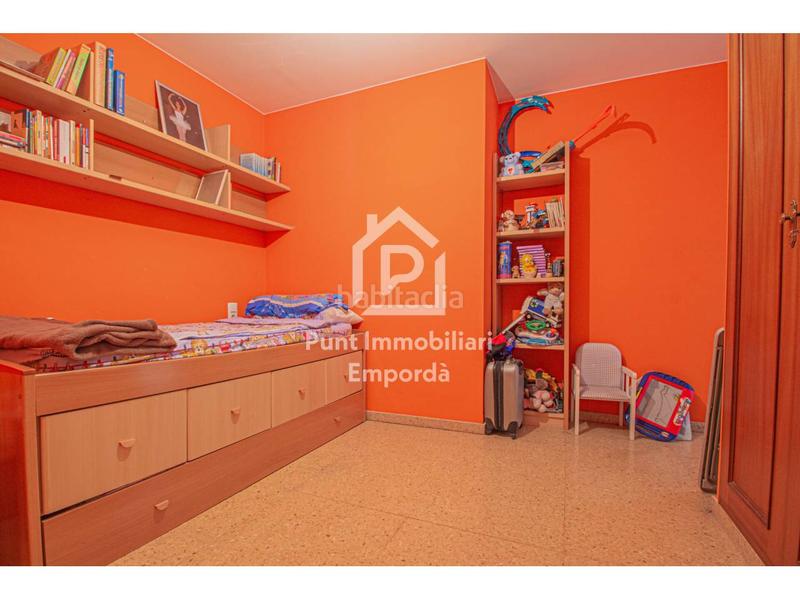 Foto 17aae068-6ac7-4f41-9341-3c6291022e19. Flat with heating in Centre Figueres