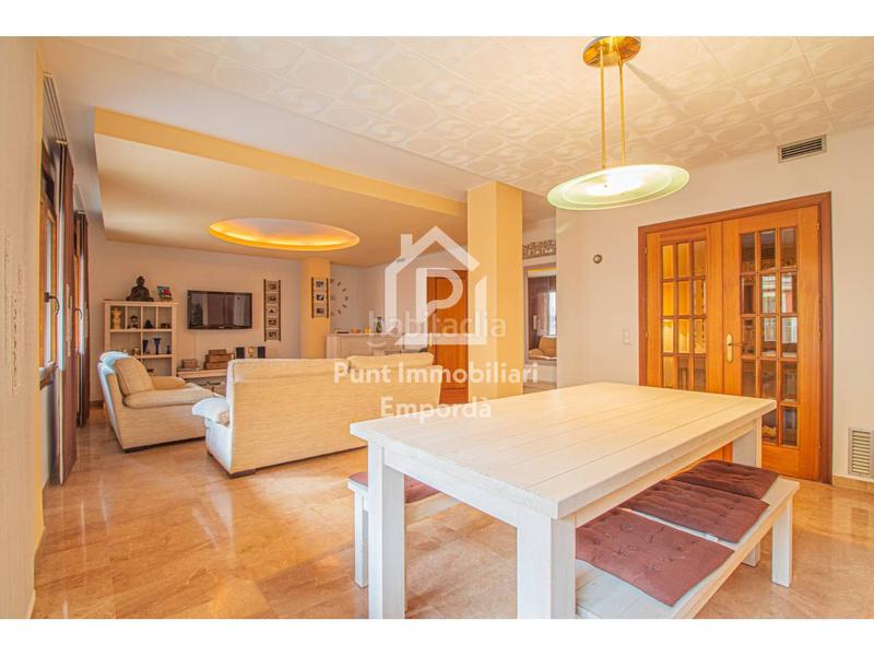 Foto 31c67982-9314-4b17-abd4-c09d3f36162e. Flat with heating in Centre Figueres