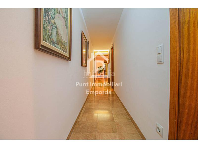 Foto 3ee965b7-7b58-41bb-a377-dbe95b05ee03. Flat with heating in Centre Figueres