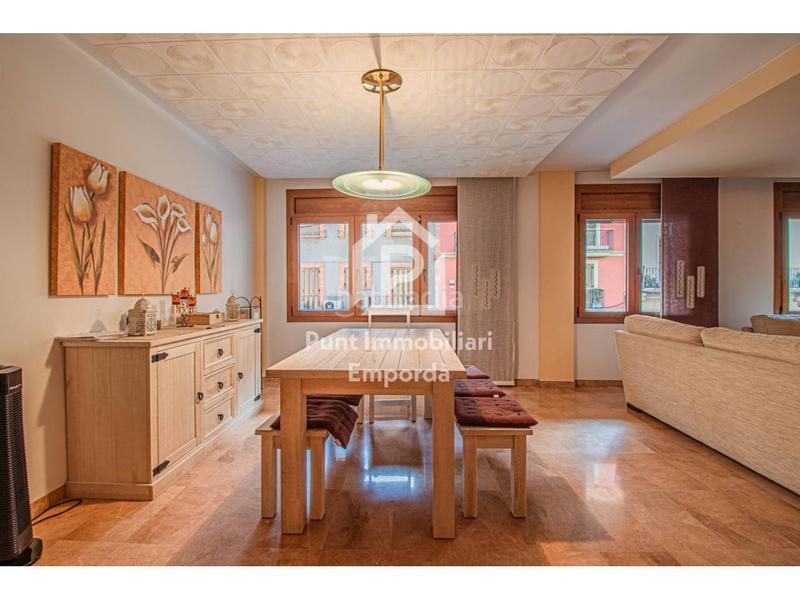 Foto 83cb9e33-dd33-4f6d-907e-65342c3312e5. Flat with heating in Centre Figueres