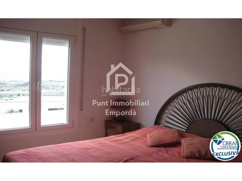 Foto bacef393-43a9-4a4d-946e-c99a9ecfc58c. Haus mit pool in Nord Roses