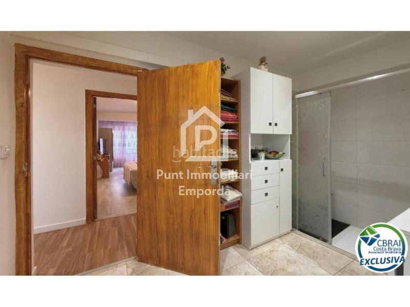 Foto bd526cf7-7565-4b56-ab0f-8e2721e65f7d. Flat in Centre Roses