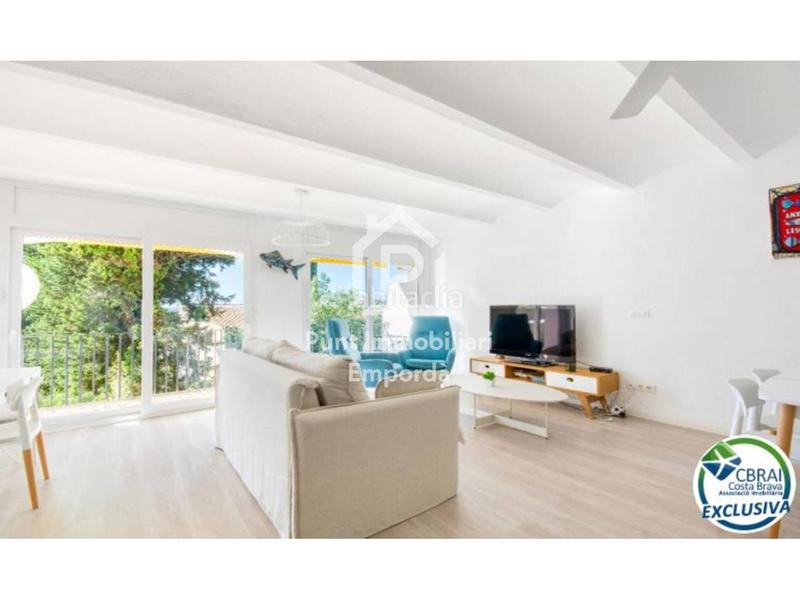 Foto 26306438-4549-49c6-b208-d210135883d1. Appartement mit parking in Puig Rom-Canyelles-Almadrava Roses