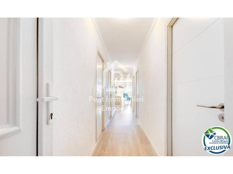 Foto 90bf7a33-cf52-4ccb-89e9-19c6b4f322b1. Appartement mit parking in Puig Rom-Canyelles-Almadrava Roses