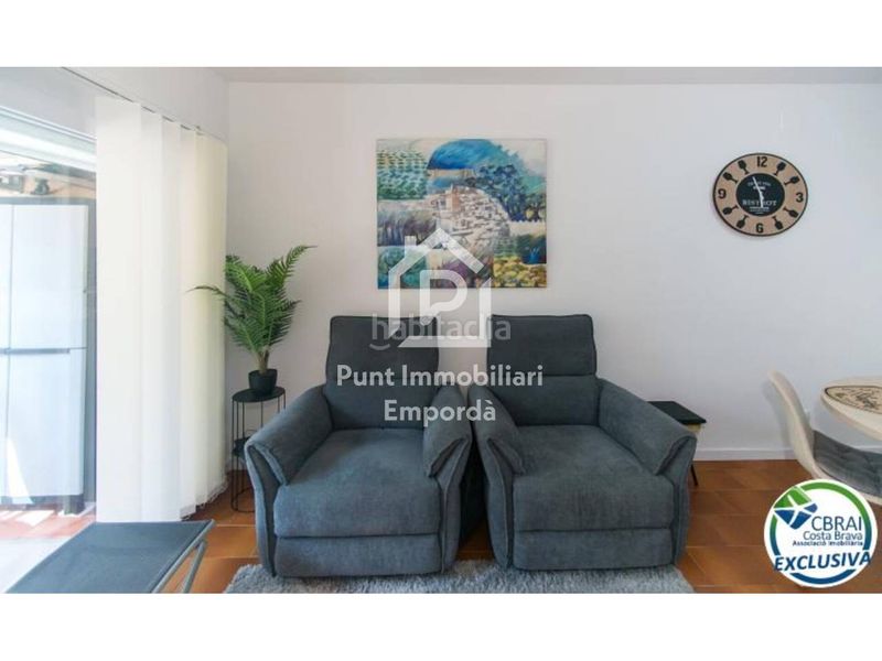 Foto c716ff41-3817-4ac8-8888-a81b9ca2732e. Apartament amb piscina a Requesens Empuriabrava