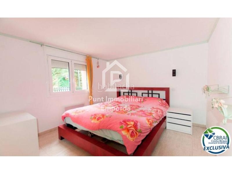 Foto 2ebf509e-2312-43ae-92b5-ac811400a629. Haus mit parking in Centre Roses