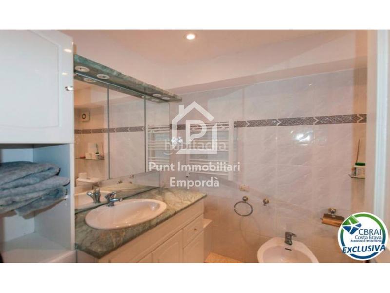 Foto 35a0f3e9-9a70-4e09-a0d3-8f2829468a04. Haus mit parking in Centre Roses