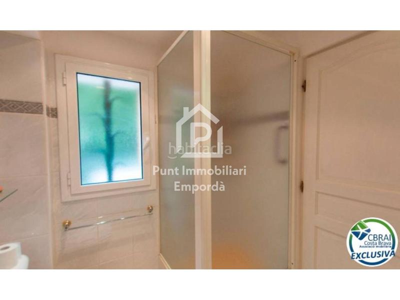 Foto 3a286f74-8451-47ec-b85c-ff965306d1a0. Haus mit parking in Centre Roses