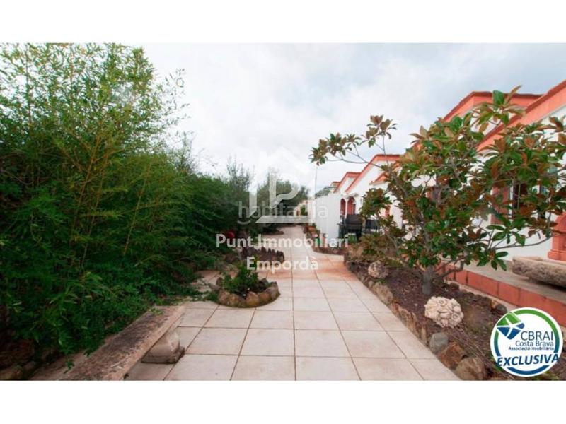 Foto a9044490-9892-4eb7-851b-8b2696a9726d. Haus mit parking in Centre Roses