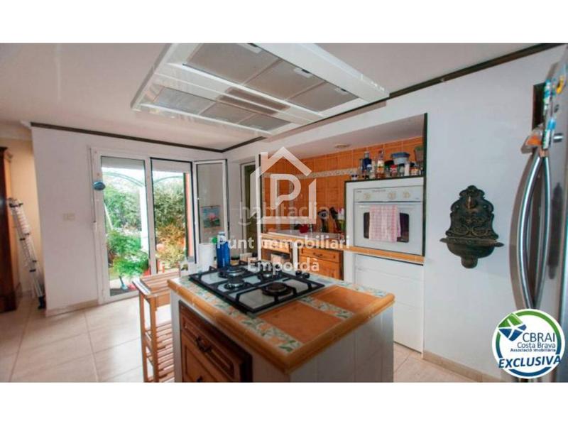 Foto c5d88c85-0e61-4550-8ea3-57713a4e6bd8. Haus mit parking in Centre Roses