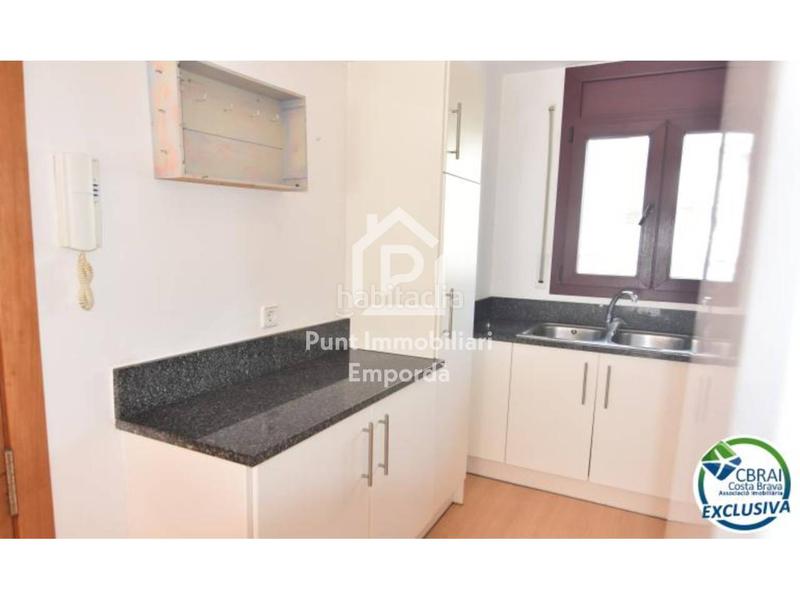 Foto 0a196133-4755-49b9-8769-296c881028d3. Apartament amb aparcament a Salatar Roses