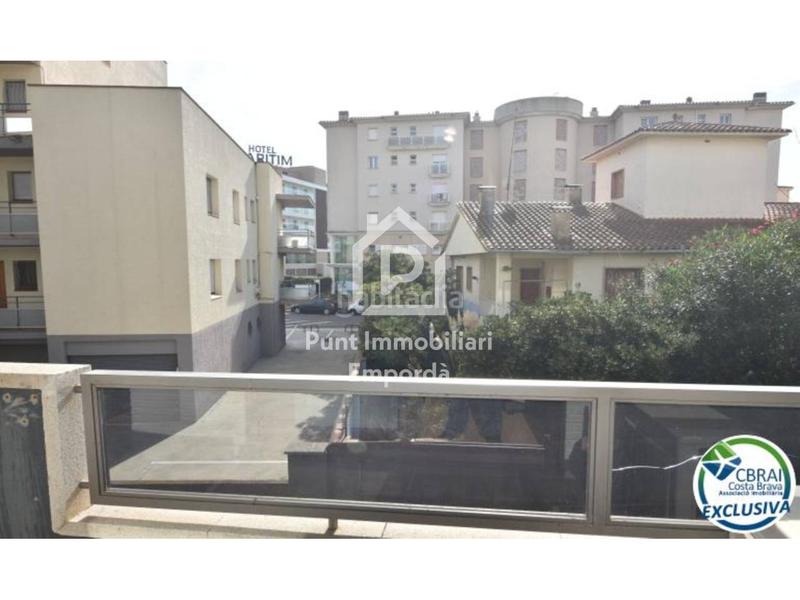 Foto 1e546fac-980d-4835-b190-9c71986e7ce7. Apartament amb aparcament a Salatar Roses