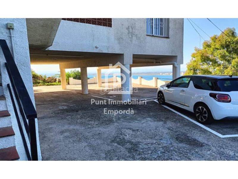 Foto 3b5c9396-6f8c-4493-b4ea-f84e99723f3f. Piccolo appartamento con parcheggio in Puig Rom-Canyelles-Almadrava Roses