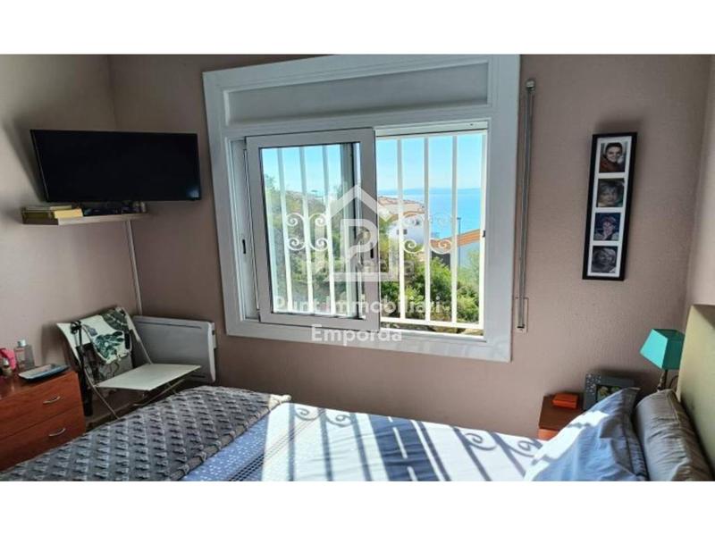 Foto cc5ccad7-44fd-4f5d-b12e-3d6d236e2883. Piccolo appartamento con parcheggio in Puig Rom-Canyelles-Almadrava Roses