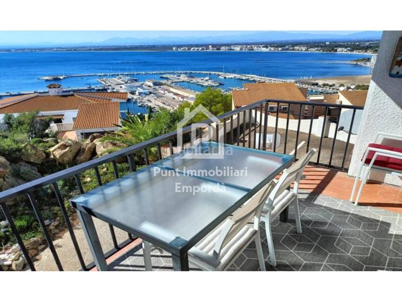 Foto d5b60cc8-79dd-4f10-ac48-d49a994a0b84. Piccolo appartamento con parcheggio in Puig Rom-Canyelles-Almadrava Roses