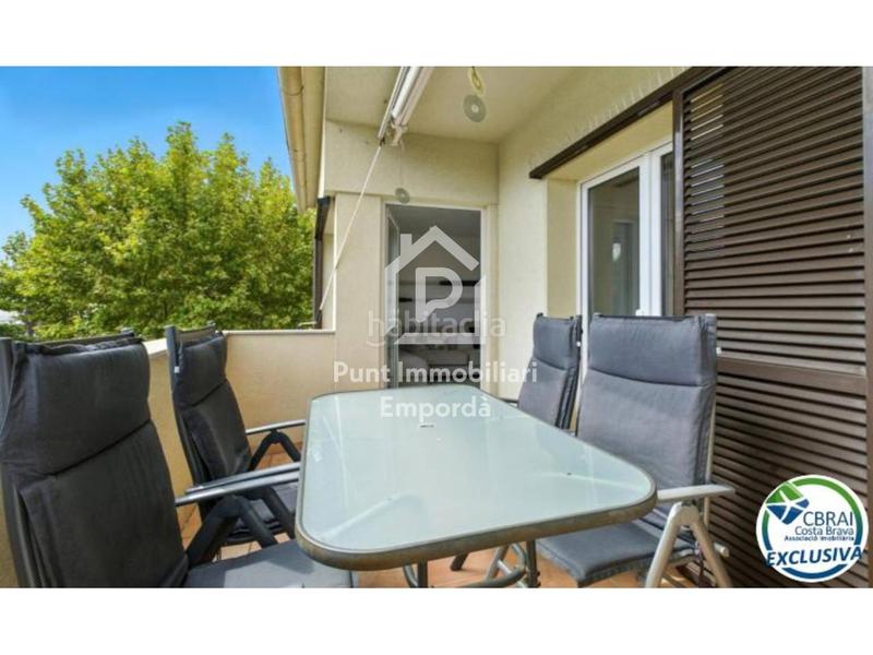 Foto 2e9f7a9c-d9b9-4115-aed1-78d1282dd1d6. Pis amb piscina a Salins - Cavall de Mar Empuriabrava