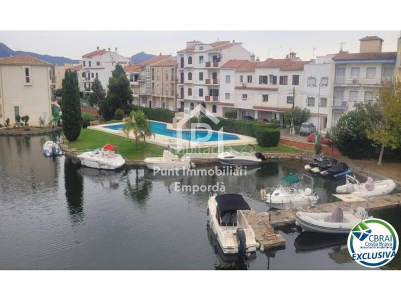 Foto 83f9a78c-6d4b-494f-8ded-66d9cf002952. Pis amb piscina a Salins - Cavall de Mar Empuriabrava