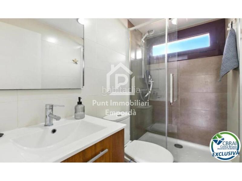 Foto c204e083-a878-46d0-bacb-9db1ef68ed85. Pis amb piscina a Salins - Cavall de Mar Empuriabrava