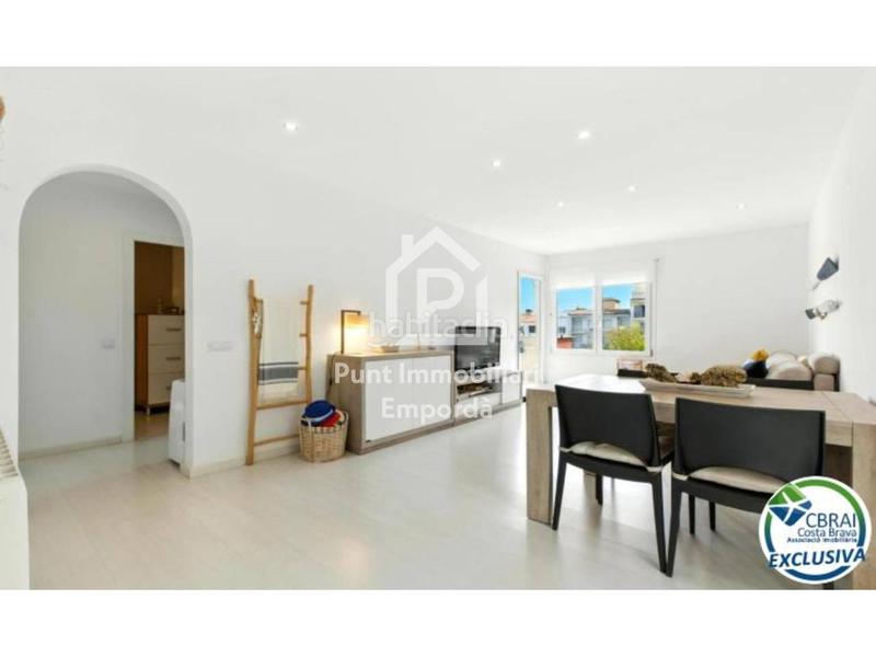 Foto da59ad6a-c5e4-4f13-abc9-56a701f5ed31. Pis amb piscina a Salins - Cavall de Mar Empuriabrava