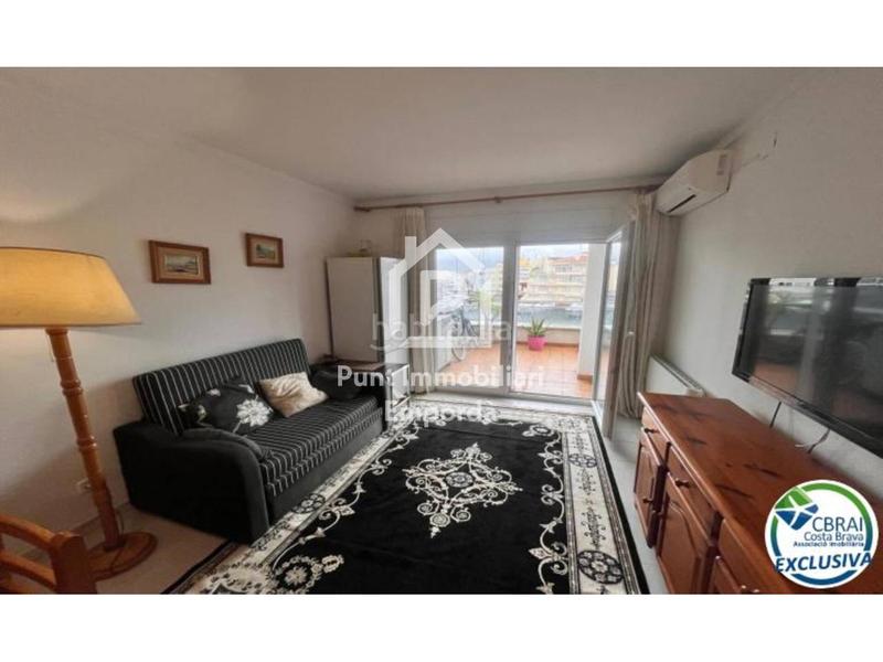 Foto db635b9c-418b-48d2-b5cd-bee054df9d07. Appartement dans Centre Roses