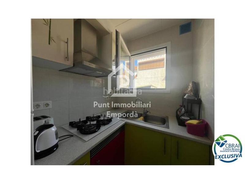 Foto fb1fa1cd-d5ec-4055-990a-093eba699e3e. Maison avec parking dans Nord Roses