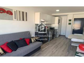 Appartement  Alberes. Apartamento renovado con vistas al canal en empuriabrava