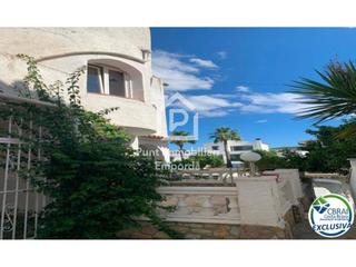 Haus  Valira. Casa semi adosada en empuriabrava para reformar, con amarre priv