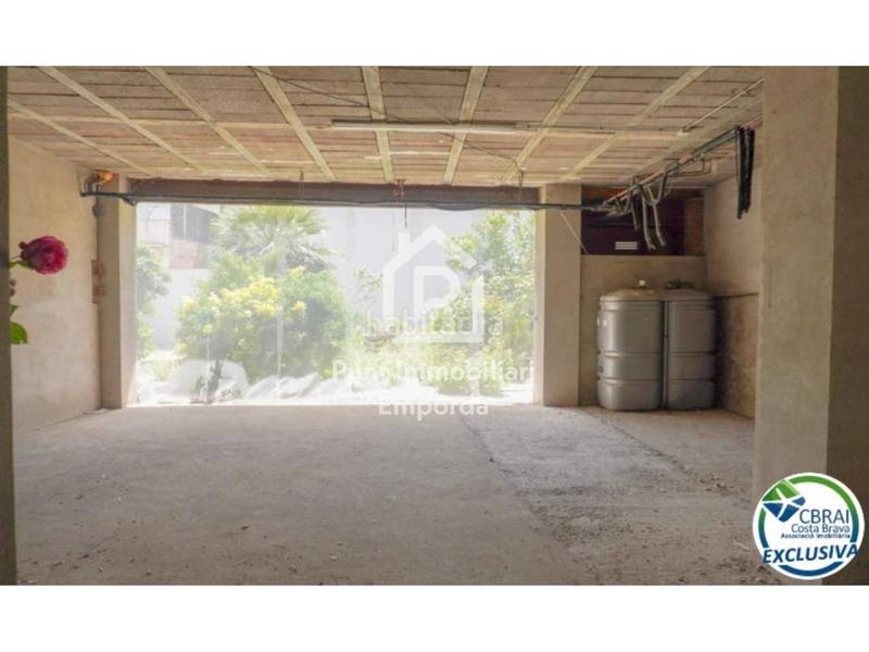 Foto feae84e4-6ba3-4de8-bef3-28a3e925a8d3. Maison avec parking dans Vila-sacra