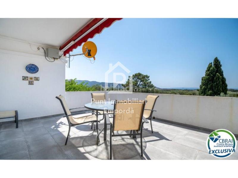 Foto 551d51ff-c211-4a02-b931-d0e4d37732cd. Casa con parcheggio in Nord Roses