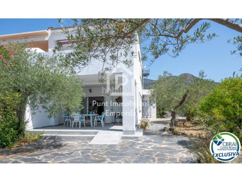 Foto 86493c4d-e484-4a41-9069-556d36412979. Casa con parcheggio in Nord Roses