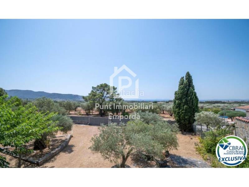 Foto 934d29dd-86c6-41ec-b5fc-0c4688f524a7. Casa con parcheggio in Nord Roses