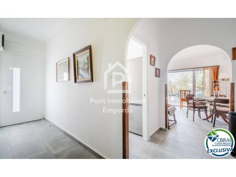 Foto abef9161-1799-4ced-b6e3-3ca01238ec12. Casa con parcheggio in Nord Roses