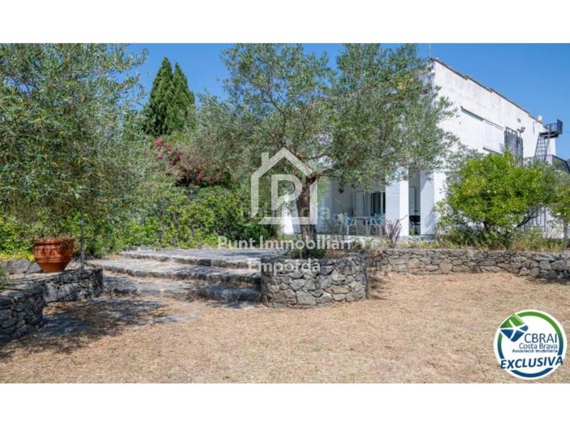 Foto f5ad800d-627d-4f73-bf76-16b9fb6b7190. Casa con parcheggio in Nord Roses